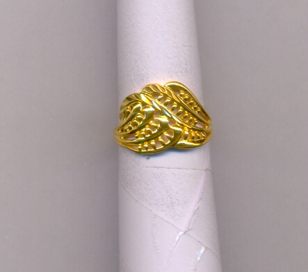 GOLD RING LADIES CASTING EXCLUSIVE