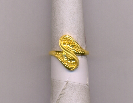GOLD RING LADIES CASTING EXCLUSIVE
