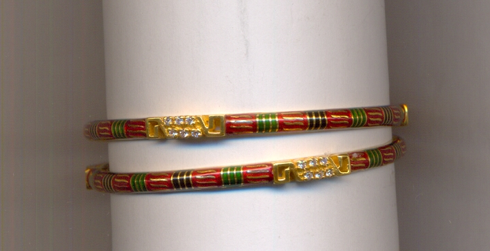 GOLD BANGLE