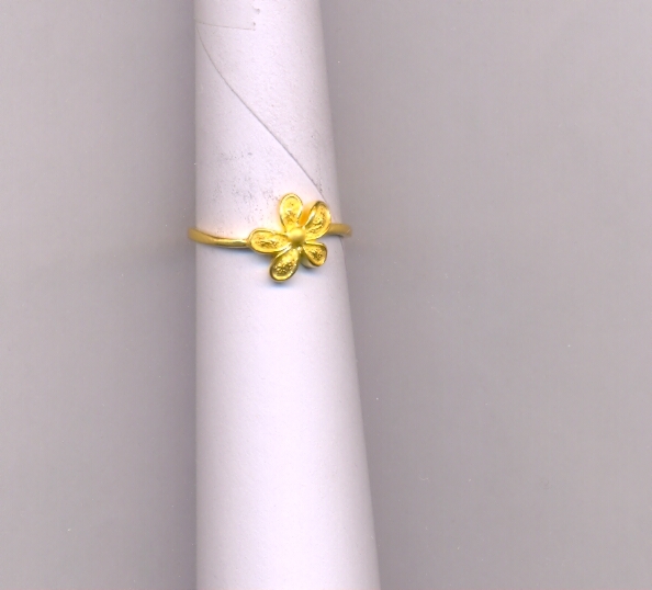 GOLD RING LADIES CASTING EXCLUSIVE