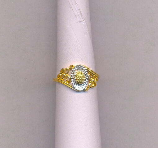 GOLD RING LADIES CASTING FANCY