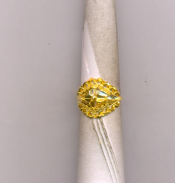 GOLD RING LADIES PLAIN FANCY