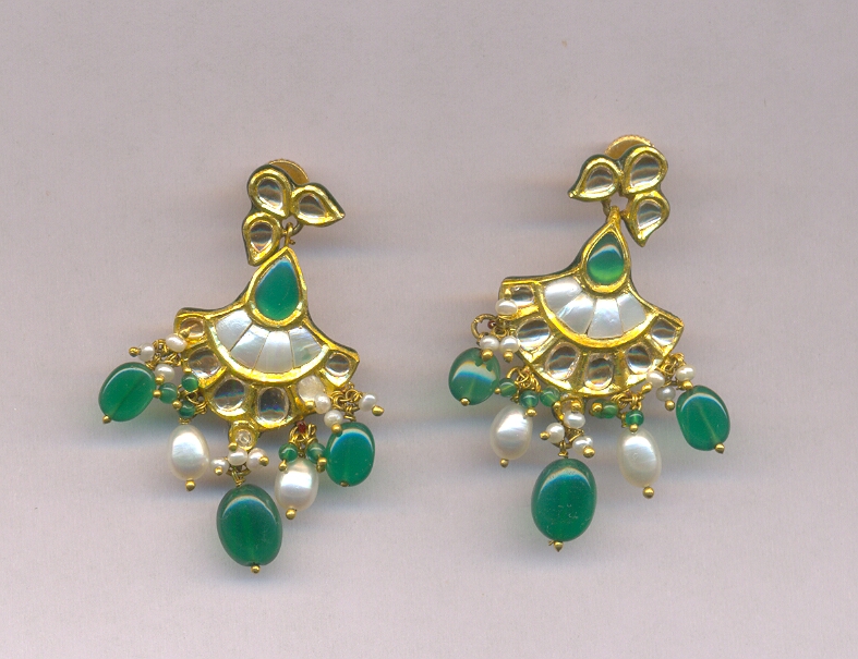 GOLD HANGING KUNDAN