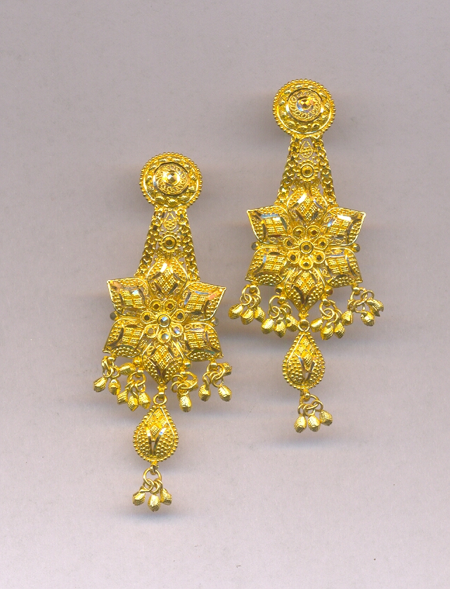 GOLD EARHANGINGS