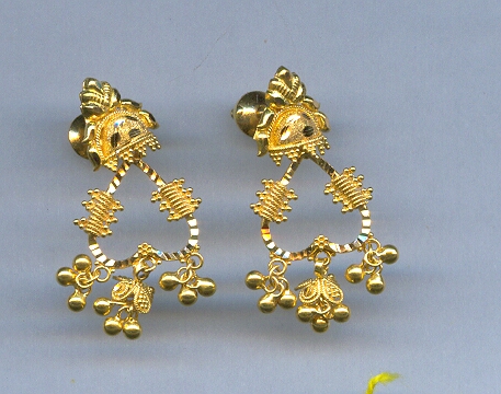 GOLD EARHANHINGS