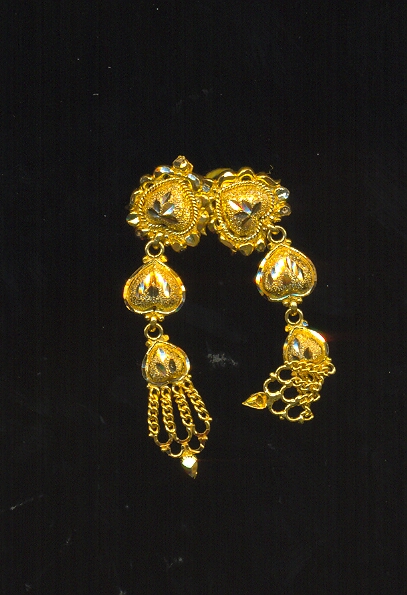 GOLD EARHANHINGS