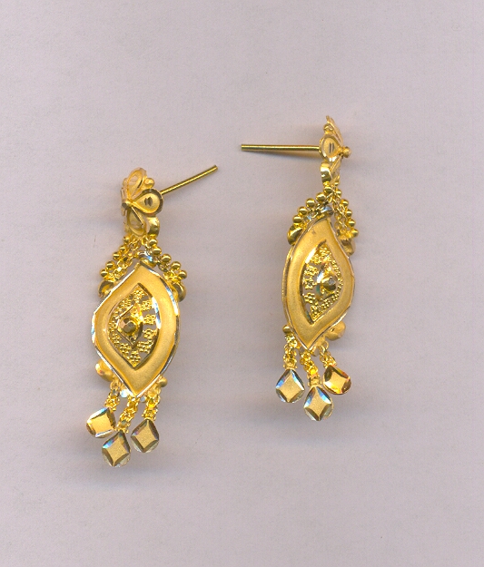 GOLD EARHANGINGS