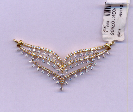 DIAMOND PENDENT