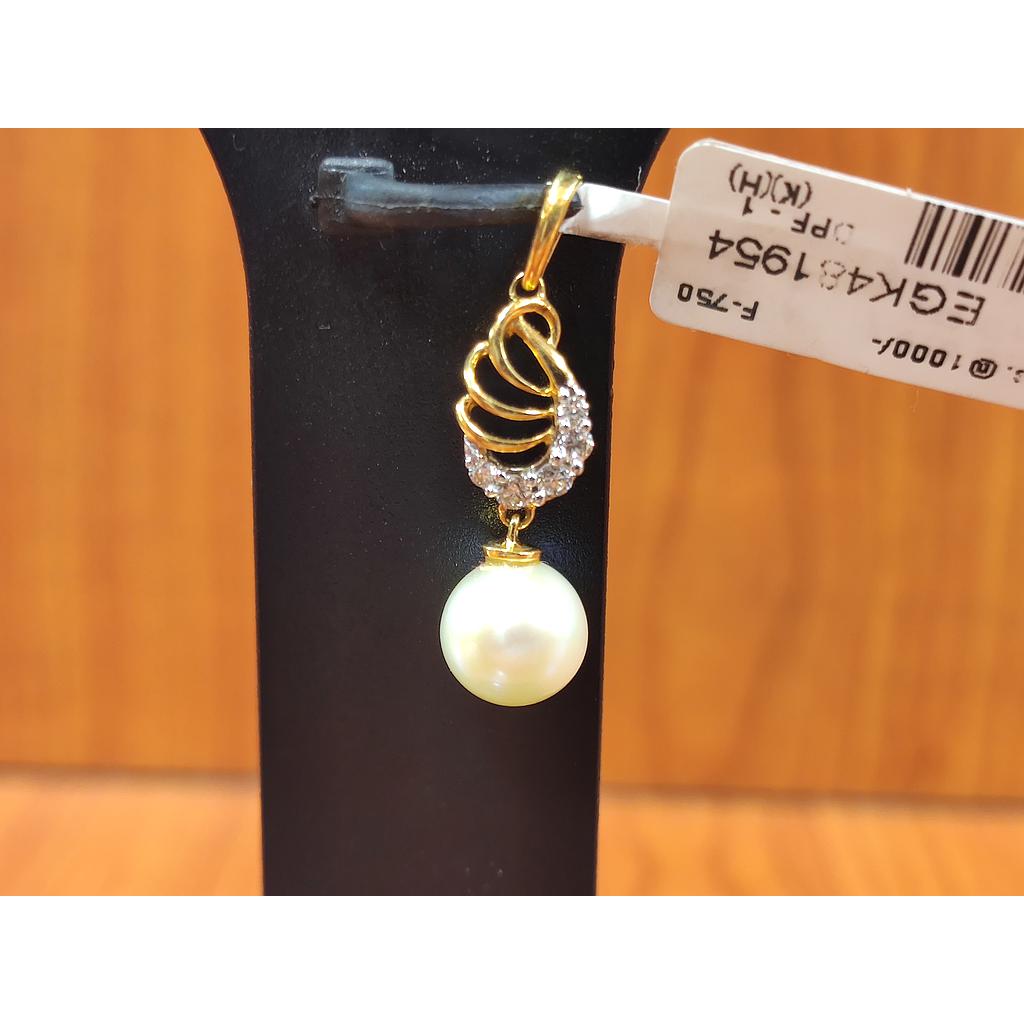 DIAMOND PENDENT